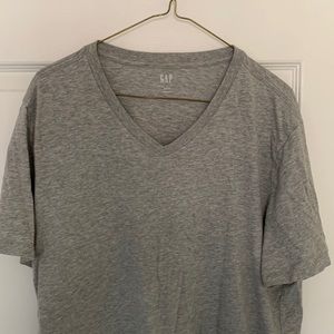 GAP everyday short sleeve Large V-neck Grey